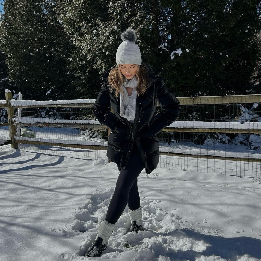 ESTELLE WOMEN'S MID-LENGTH PUFFER JACKET from Pajar Canada!!✨